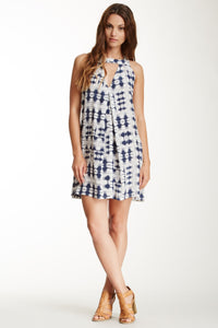 Box Pleated Dress - White-Navy Brush Stroke